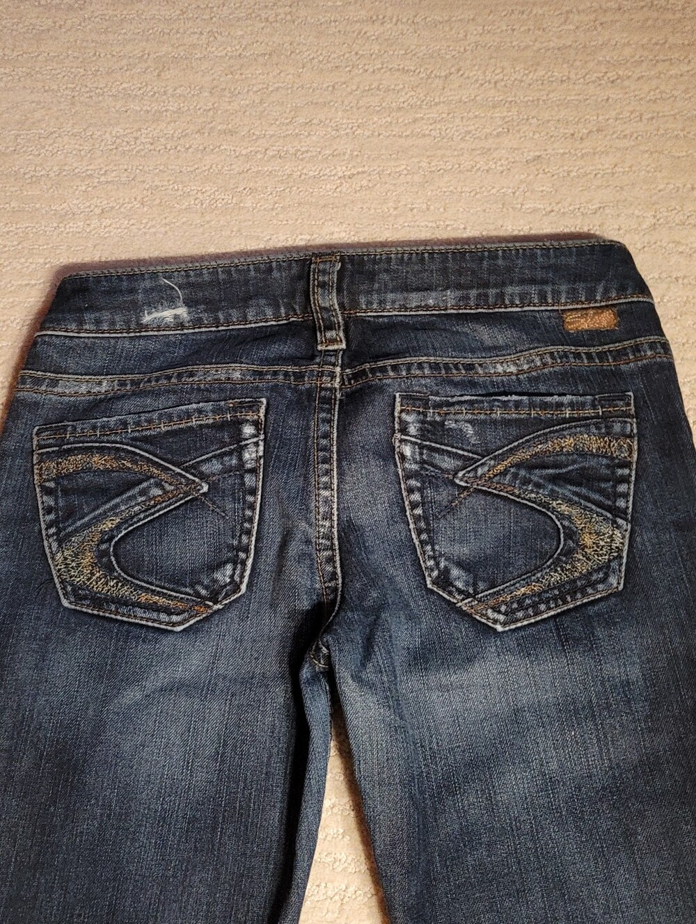Silver Jeans Women's Dark Blue Skinny Jeans with Embroidered Pockets